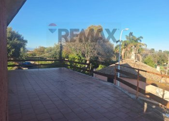 Terrazza - Villa Via Vecchiuzzi
 
6, Aci Bonaccorsi - foto 6
