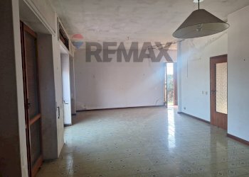 Stanza vuota - Villa Via Vecchiuzzi
 
6, Aci Bonaccorsi - foto 7