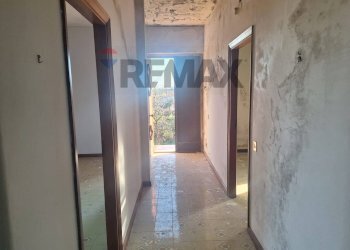 Hall / corridoio - Villa Via Vecchiuzzi
 
6, Aci Bonaccorsi - foto 10