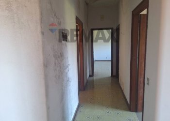 Hall / corridoio - Villa Via Vecchiuzzi
 
6, Aci Bonaccorsi - foto 11