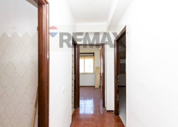 Hall / corridoio - Apartment Viale Moncada
 
11, Catania - photo 14