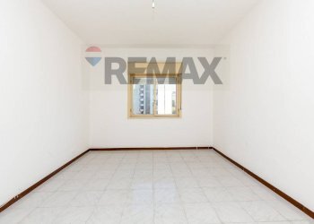 Stanza vuota - Apartment Viale Moncada
 
11, Catania - photo 21
