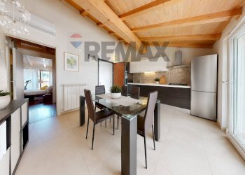 Sala da pranzo - Casa indipendente via Corrao
 
8, Viareggio - foto 11