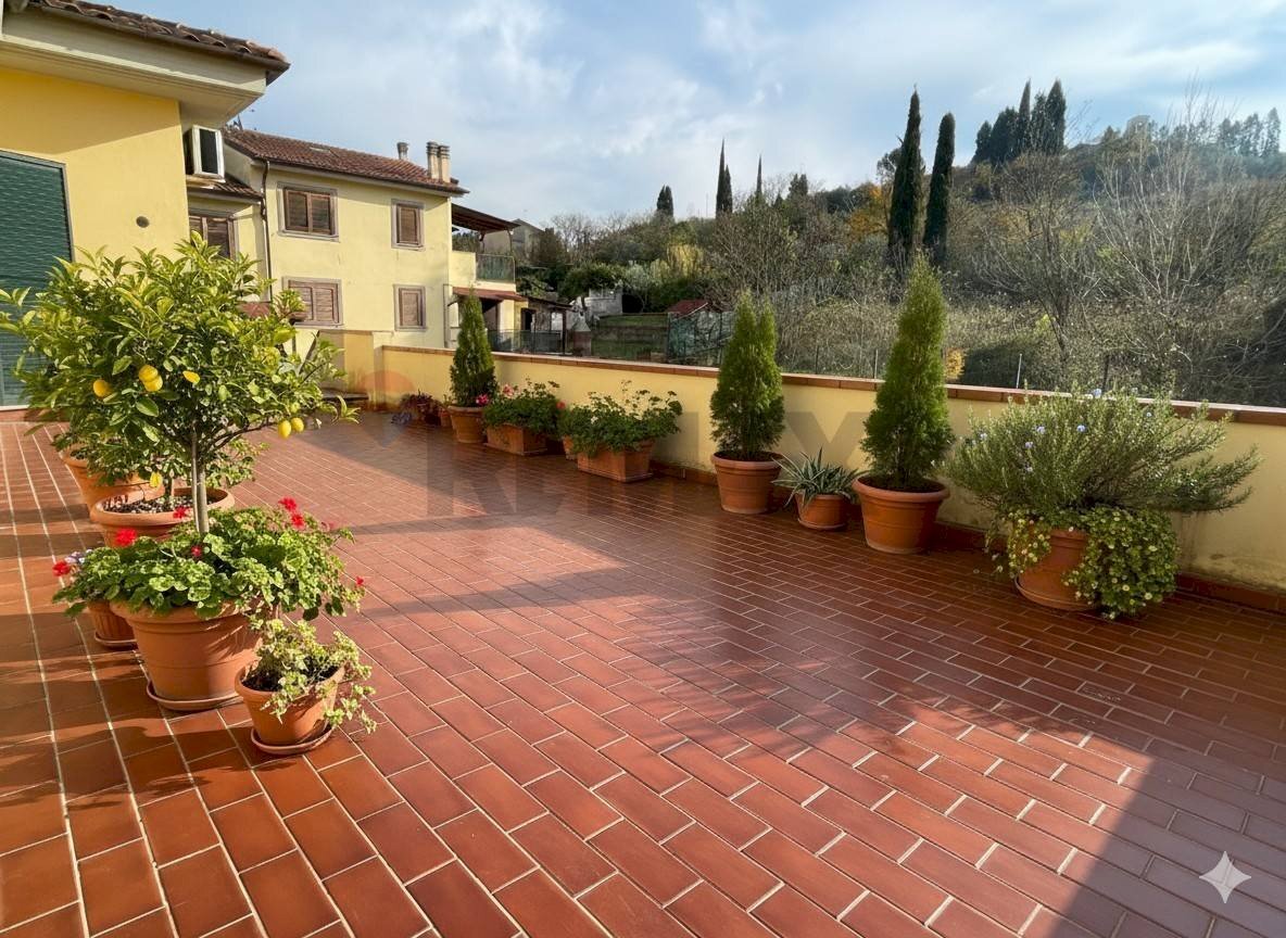 Terrazza - Appartamento Via Tosco Romagnola Nord
 
62, Montelupo Fiorentino - foto 1