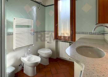 Secondo bagno - Appartamento Via Tosco Romagnola Nord
 
62, Montelupo Fiorentino - foto 16