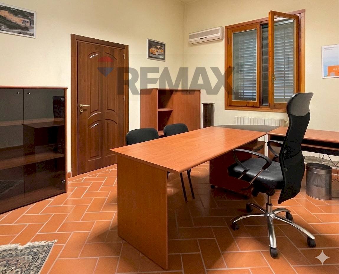 Ufficio - Laboratorio Via Tosco Romagnola Nord
 
62, Montelupo Fiorentino - foto 1
