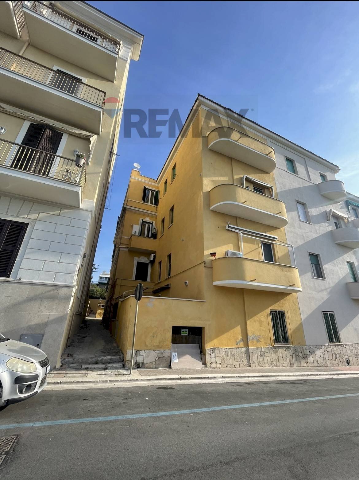 Edificio all\'aperto - Three-room apartment AFFITTO LUGLIO AGOSTO SETTEMBRE, Anzio - photo 3