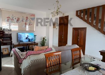 Sala da pranzo - Villa via dle parco
 
28, Ardea - photo 16