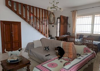 Sala da pranzo - Villa via dle parco
 
28, Ardea - photo 18