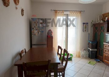 Sala da pranzo - Villa via dle parco
 
28, Ardea - photo 21