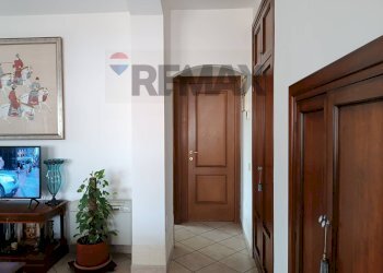 Hall / corridoio - Villa via dle parco
 
28, Ardea - photo 26