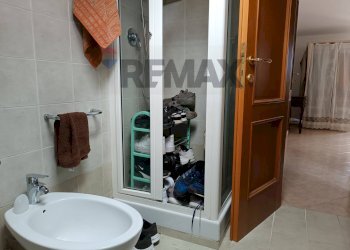 Bagno - Villa via dle parco
 
28, Ardea - photo 33