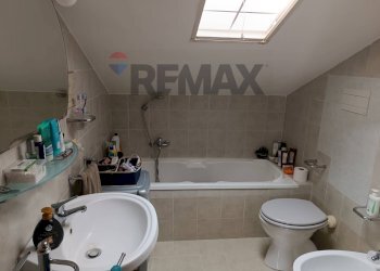 Bagno - Villa via dle parco
 
28, Ardea - photo 34