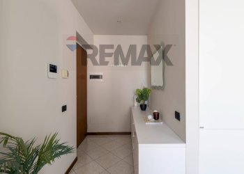 Hall / corridoio - Bilocale Via Vittorio Emanuele III
 
2, Cerro Maggiore - foto 4