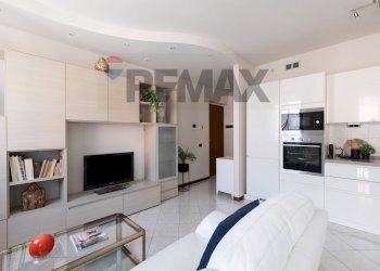 Soggiorno - Bilocale Via Vittorio Emanuele III
 
2, Cerro Maggiore - foto 12