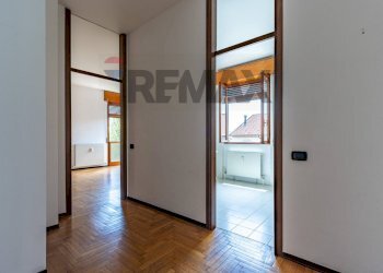 Hall / corridoio - Quadrilocale Via Mons. G. Terruzzi
 
2, Sovico - foto 18