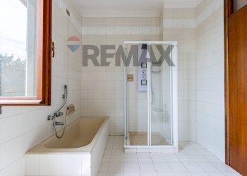 Bagno - Quadrilocale Via Mons. G. Terruzzi
 
2, Sovico - foto 29