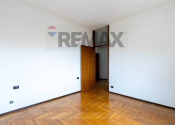 Stanza vuota - Quadrilocale Via Mons. G. Terruzzi
 
2, Sovico - foto 36