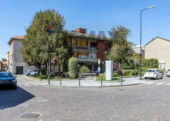 Edificio all\'aperto - Quadrilocale Via Mons. G. Terruzzi
 
2, Sovico - foto 43