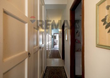 Hall / corridoio - Quadrilocale Via Tomarchio
 
68, Santa Venerina - foto 18