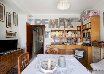 Sala da pranzo - Quadrilocale Via Tomarchio
 
68, Santa Venerina - foto 21