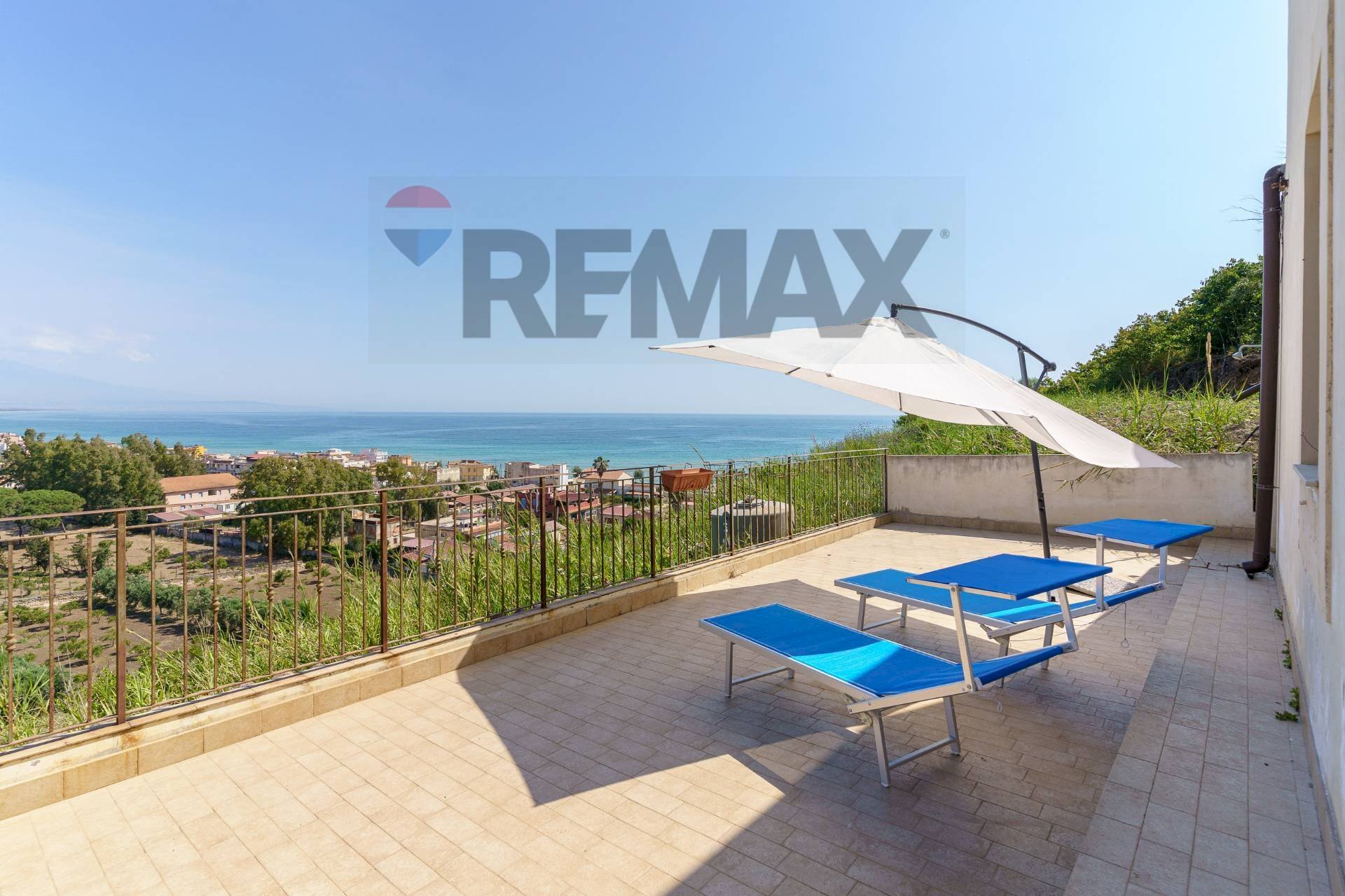 Terrazza - Villa Via Positano
 
1, Augusta - photo 1
