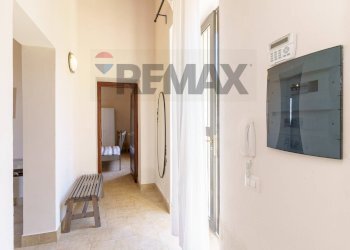 Hall / corridoio - Villa Via Positano
 
1, Augusta - foto 12