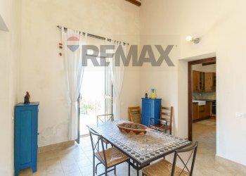 Sala da pranzo - Villa Via Positano
 
1, Augusta - foto 18