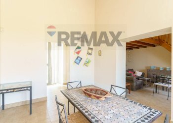 Sala da pranzo - Villa Via Positano
 
1, Augusta - foto 20