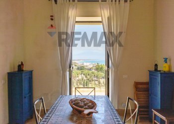 Sala da pranzo - Villa Via Positano
 
1, Augusta - foto 41