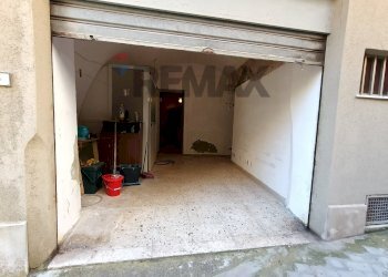 Terrazza - Three-room apartment Via Camiolo
1, Enna - photo 10