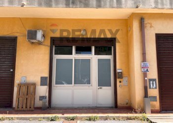 Edificio all\'aperto - Warehouse via olimpia
4c, Messina - photo 1