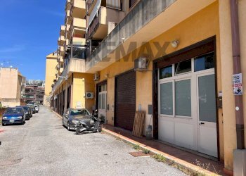 Edificio all\'aperto - Warehouse via olimpia
4c, Messina - photo 4