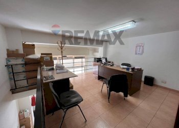 Ufficio - Warehouse via olimpia
4c, Messina - photo 7