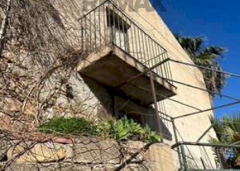 Casa all\'aperto - Casa indipendente VICO PELORITANI
 
4, Caronia - foto 7