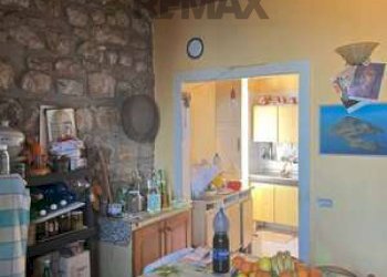 Cucina - Casa indipendente VICO PELORITANI
 
4, Caronia - foto 10
