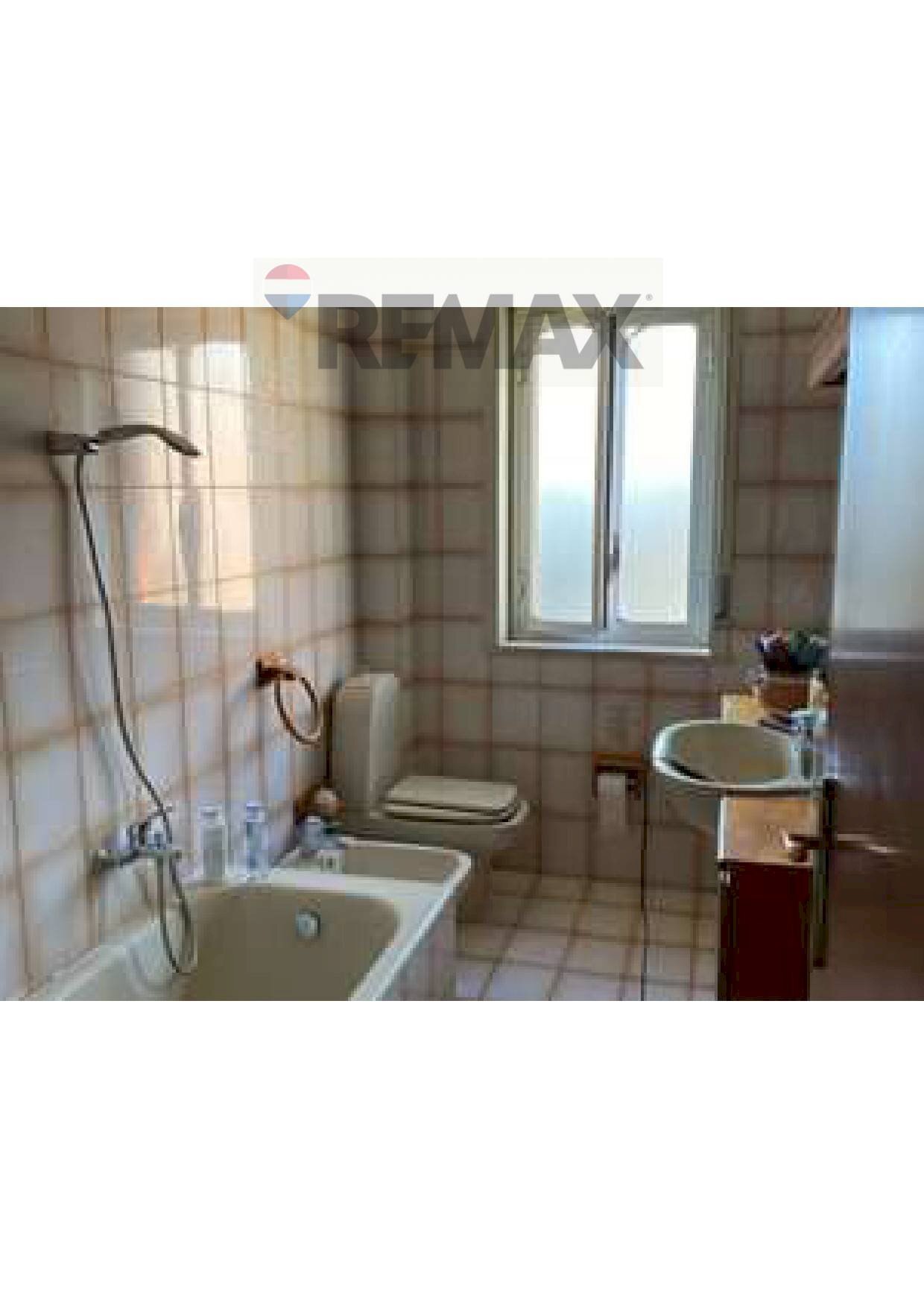 Bagno - Quadrilocale VIA DIANA
 
SNC, Sant'Agata di Militello - foto 3