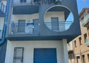 Edificio all\'aperto - Three-room apartment VIA N.SAURO
 
1, Acquedolci - photo 1