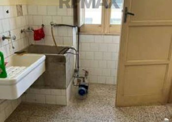 Bagno - Trilocale VIA LETIZIA
 
34, Sant'Agata di Militello - foto 9