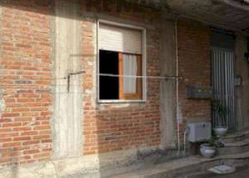 Edificio all\'aperto - Bilocale VIA CARAVAGGIO
 
17, Sant'Agata di Militello - foto 1