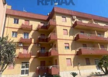 Edificio all\'aperto - Trilocale VIA RIONE GRECO
 
9, Sant'Agata di Militello - foto 1