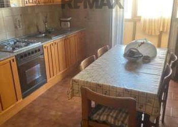 Sala da pranzo - Trilocale VIA RIONE GRECO
 
9, Sant'Agata di Militello - foto 4