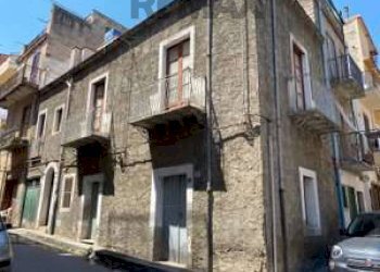 Edificio all\'aperto - Casa indipendente VIA OLIVETO II
 
SNC, Sant'Agata di Militello - foto 1