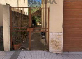 Edificio all\'aperto - Casa indipendente VIA TORRECANDELE
 
52, Sant'Agata di Militello - foto 6