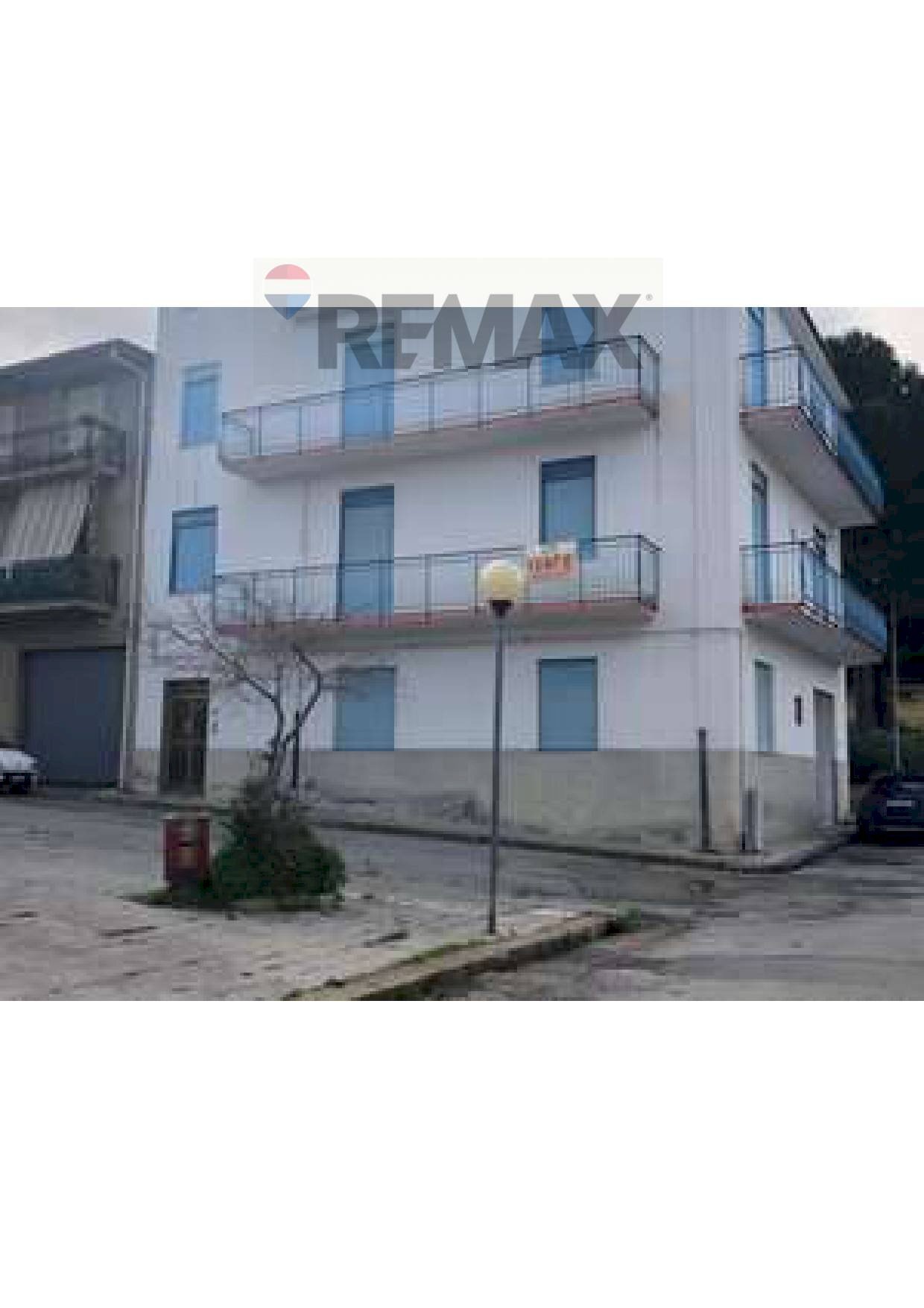 Edificio all\'aperto - Four-room apartment VIA VENEZIA
SNC, Acquedolci - photo 2