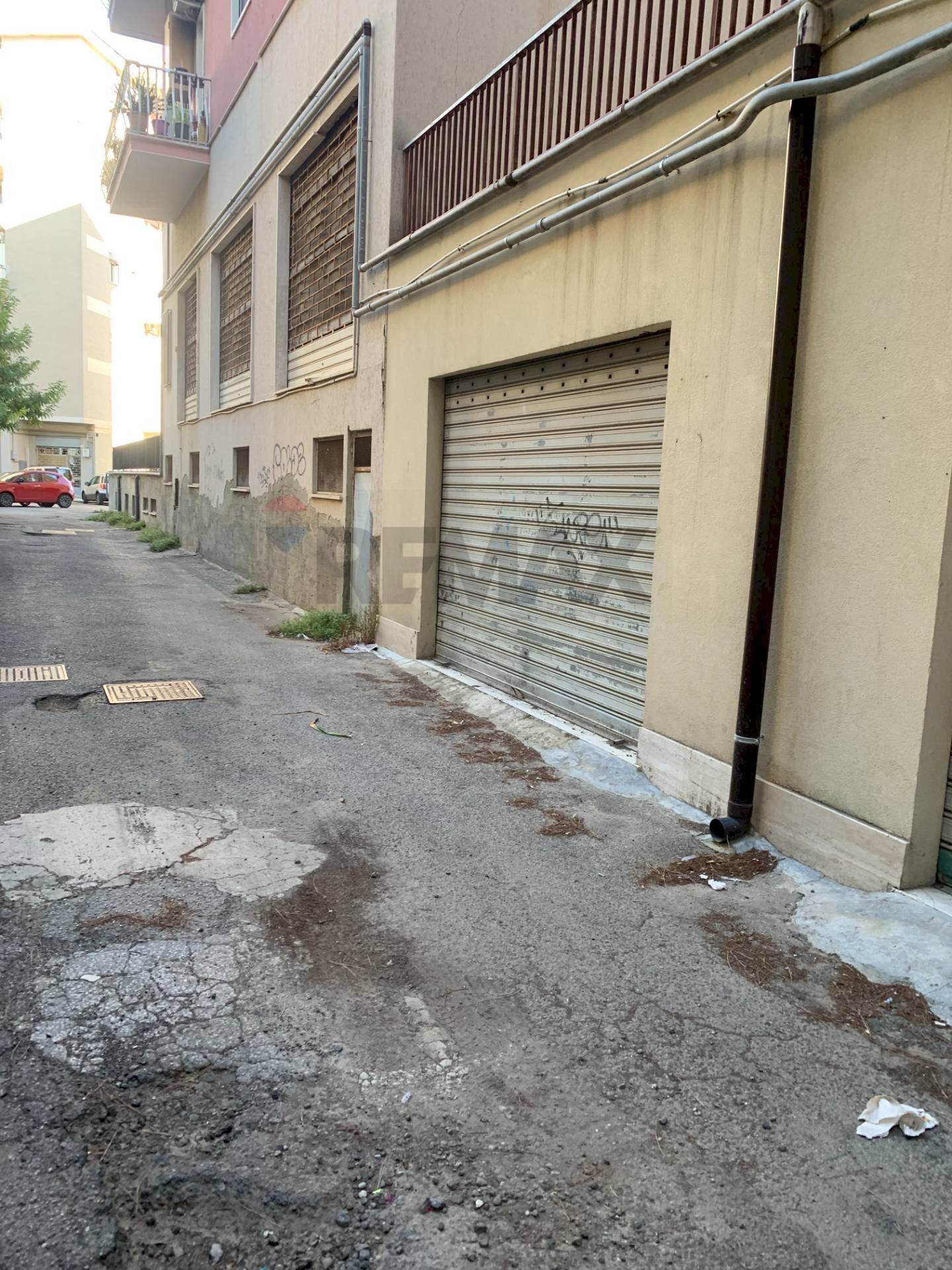 Edificio all\'aperto - Magazzino Via Largo Petrella
 
snc, Caltanissetta - foto 1