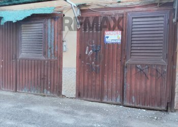 Casa all\'aperto - Box Via Salvati, Caltanissetta - photo 1