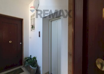 Hall / corridoio - Apartment via Susanna
 
48, Catania - photo 12