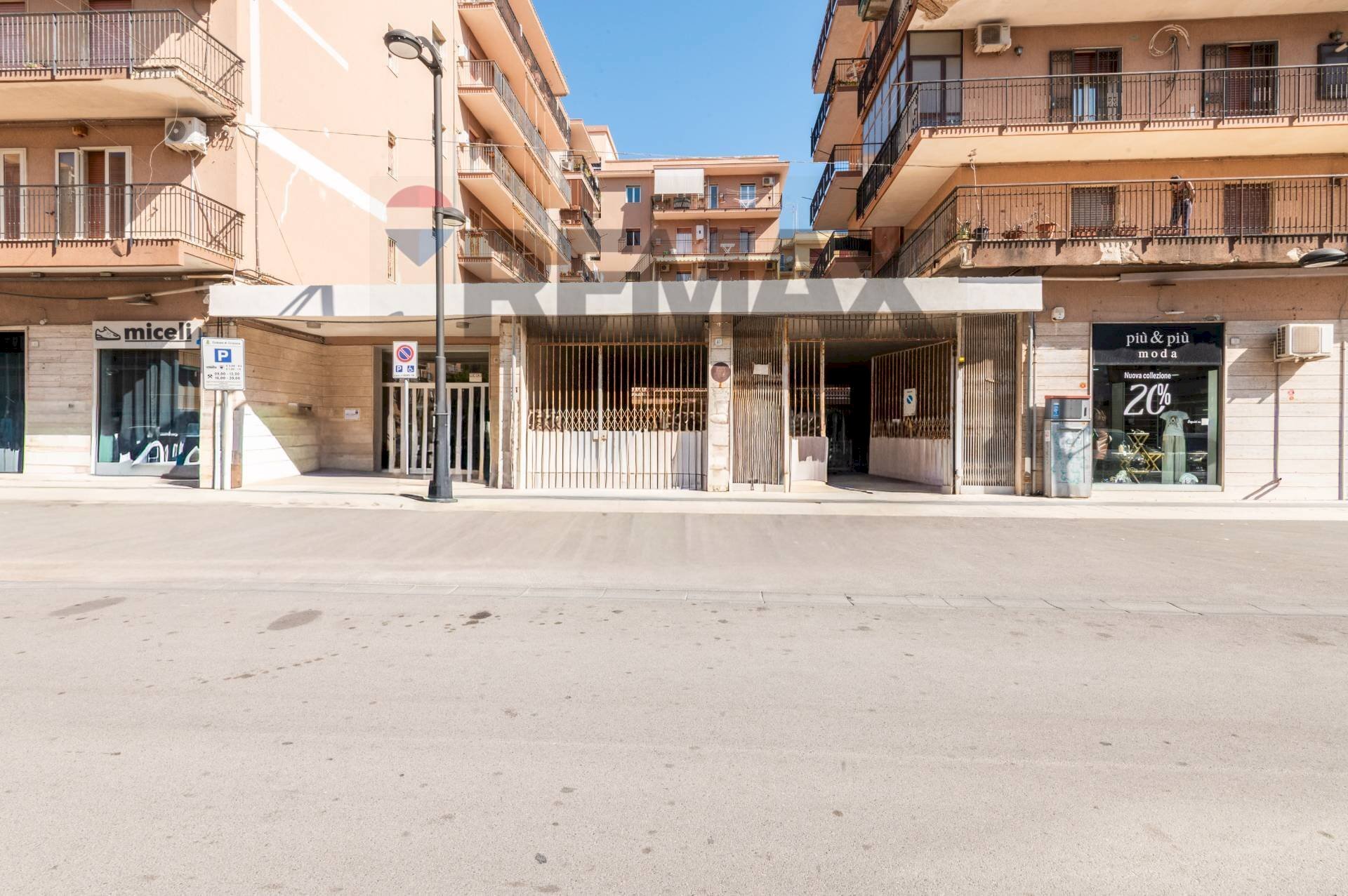 Edificio all\'aperto - Box via Pitia
 
49, Siracusa - foto 1