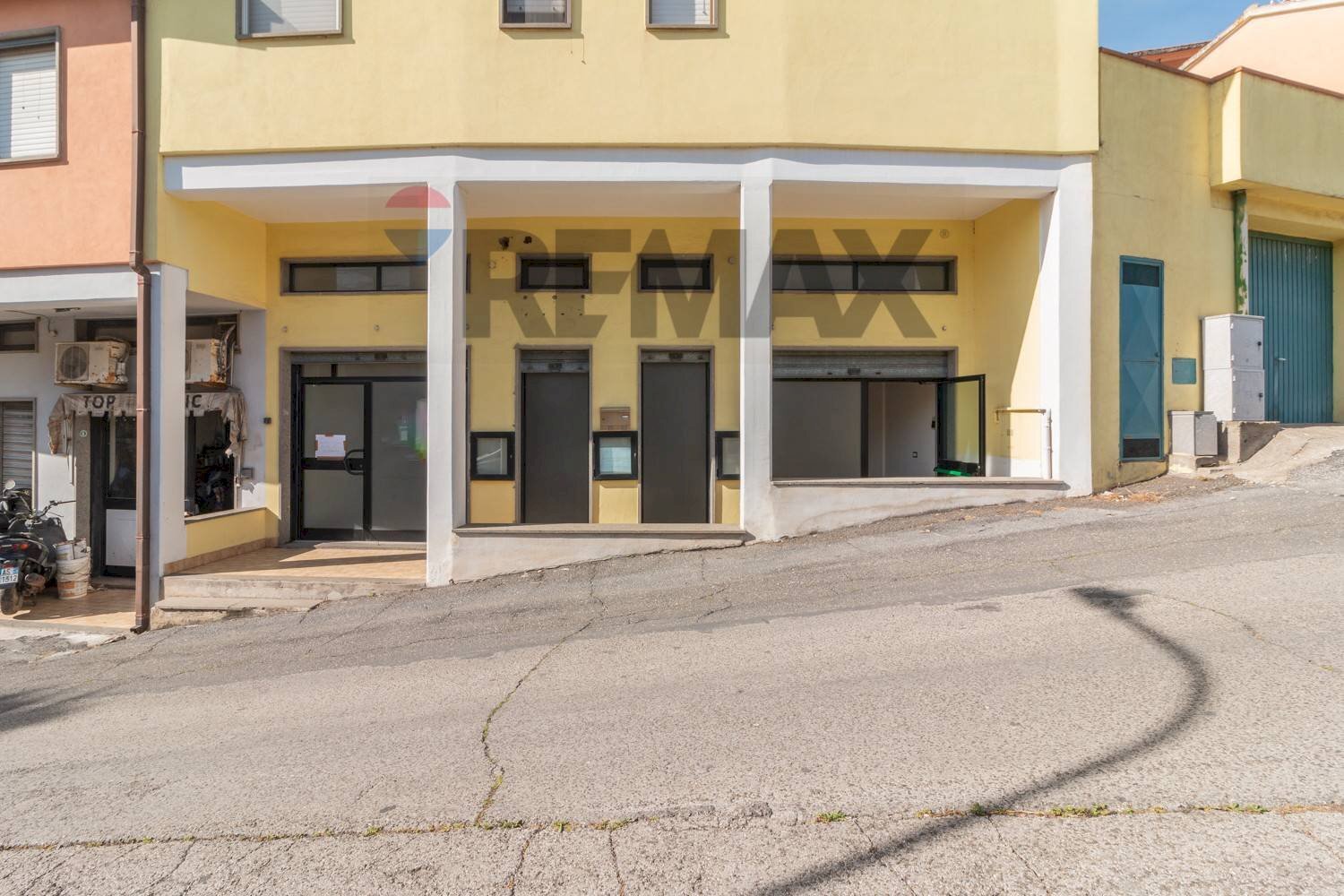 Edificio all\'aperto - Ufficio Via Cupa
 
29, Montalto di Castro - foto 1